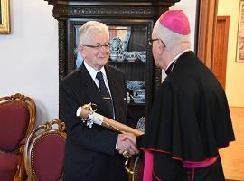 Litoměřický biskup předal panu Karlu Lojkovi ocenění Pro Ecclesia et Pontifice