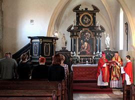 Požehnání kostela sv. Matouše v Dobroměřicích po opravě 